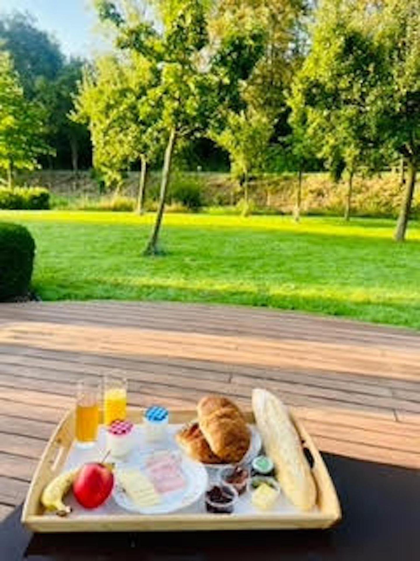 La Bel Echappee Bed & Breakfast Aubel Bagian luar foto